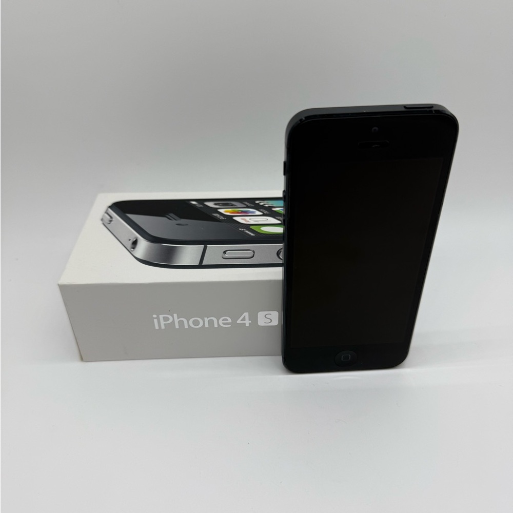 Apple iPhone 4S - Black